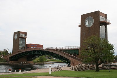 富岩運河環水公園 天門橋