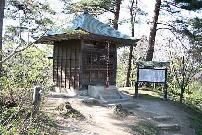 春日山城復元毘沙門堂