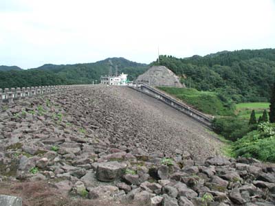 子撫川ダム全景 クリックすると拡大写真