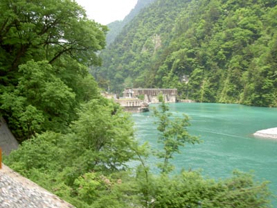ダム湖