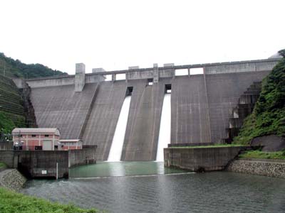 久婦須川ダム全景