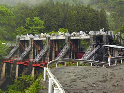 久瀬ダム全景