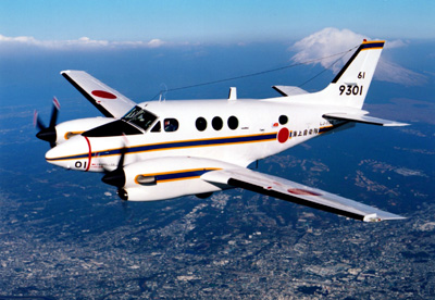 LC−90