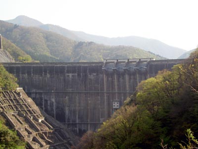 真名川ダム全景