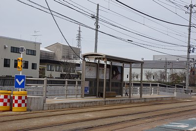 新吉久駅ホームが改修されました