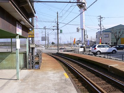 能町口停留場下りホーム
