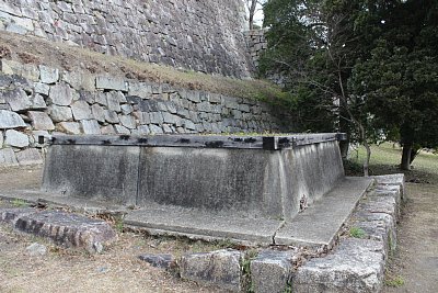 三ノ丸井戸