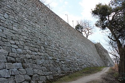 丸亀城三ノ丸石垣