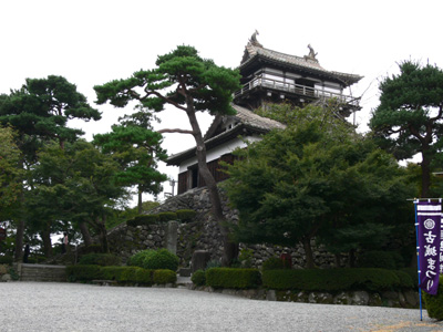 丸岡城全景