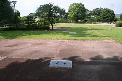 松本城二の丸御殿式台跡