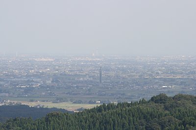 本丸からの小矢部市遠望