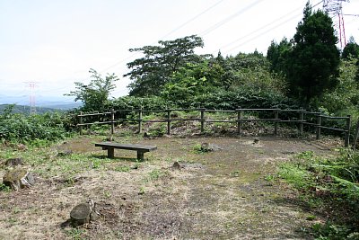 松根城三の丸