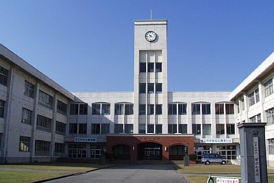 津沢小学校