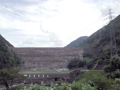 御母衣ダム全景