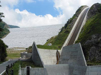 南相木ダム全景