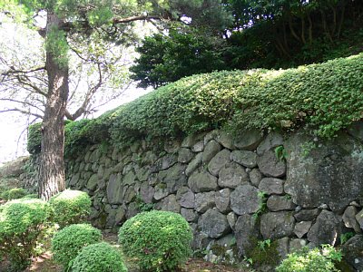 宮崎城本丸櫓台跡の石垣