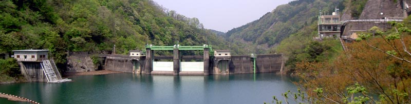 上流から室牧ダム全景