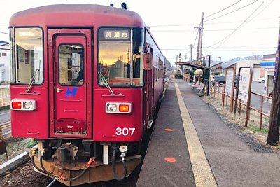 ナガラ300形気動車