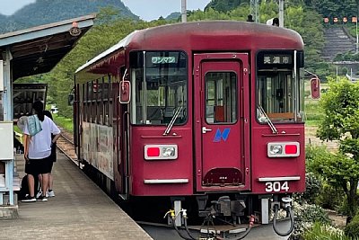 ナガラ300形気動車