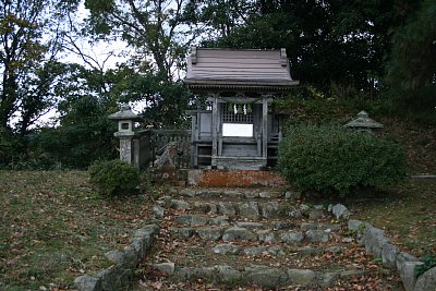 城山神社本殿