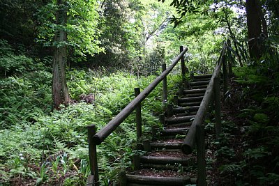 三の丸への階段