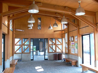 駅舎内