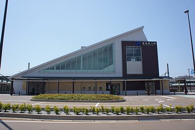 終点の新寺井駅は北陸本線寺井駅と接続していた