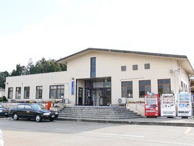 穴水駅