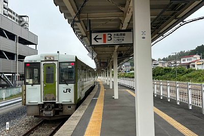 キハ100形気動車
