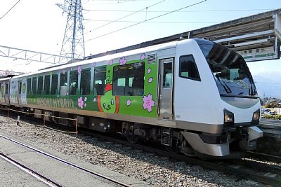 リゾートハイブリッド気動車