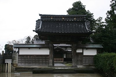 瑞円寺正門
