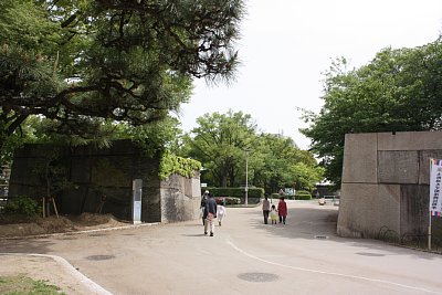 南仕切門跡・太鼓櫓跡