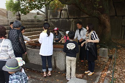 銀明水井戸の井筒