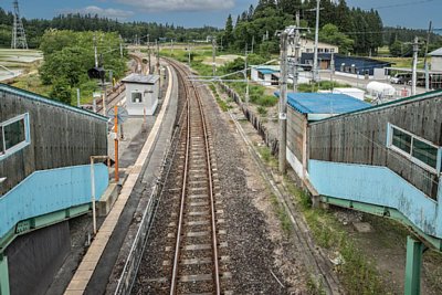 跨線橋からホーム