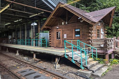 板谷駅