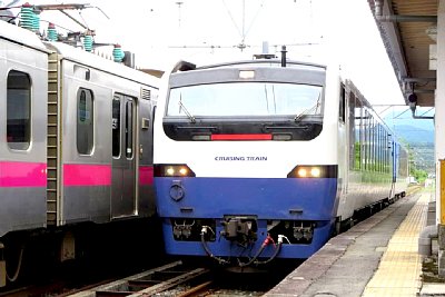 キハ40系一般形気動車 CRUSING TRAIN