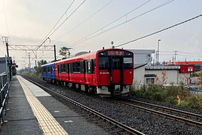 EV-E801系電車