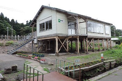 鶴形駅
