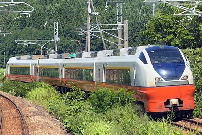 751系「つがる」