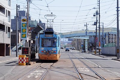240形電車と渡り線