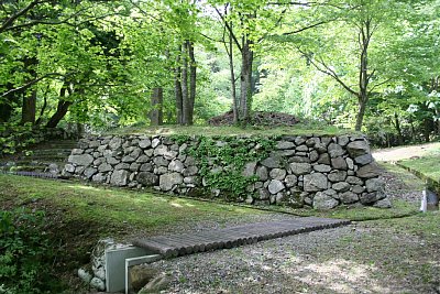 心王院跡の石垣跡