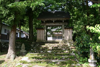 日澄寺正門