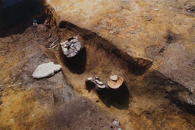 方形周溝墓第3号墓周溝からの弥生土器出土状況