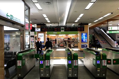 新幹線改札