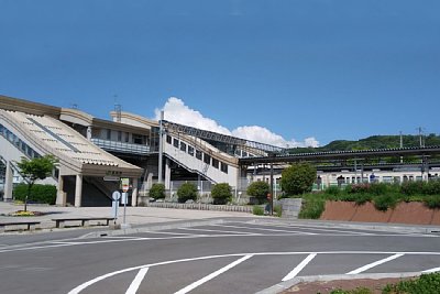 飯山線の起点である豊野駅