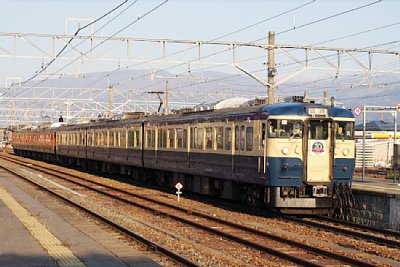 115系臨時列車が豊野駅に到着しました