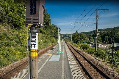 普通列車が到着します