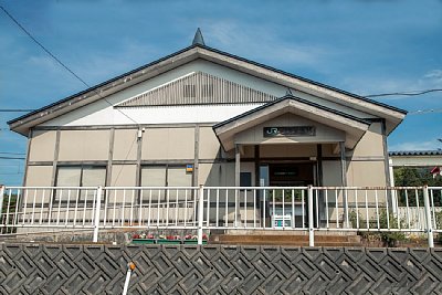 越後岩塚駅