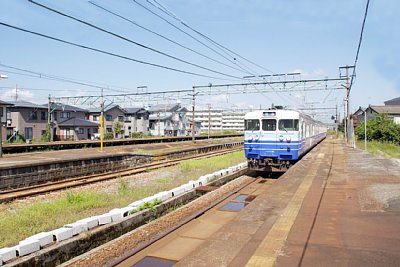 普通列車が到着しました