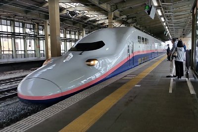 E4系